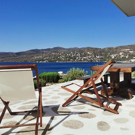 Almyra Seaside Villa เปอร์ดิกา ภายนอก รูปภาพ