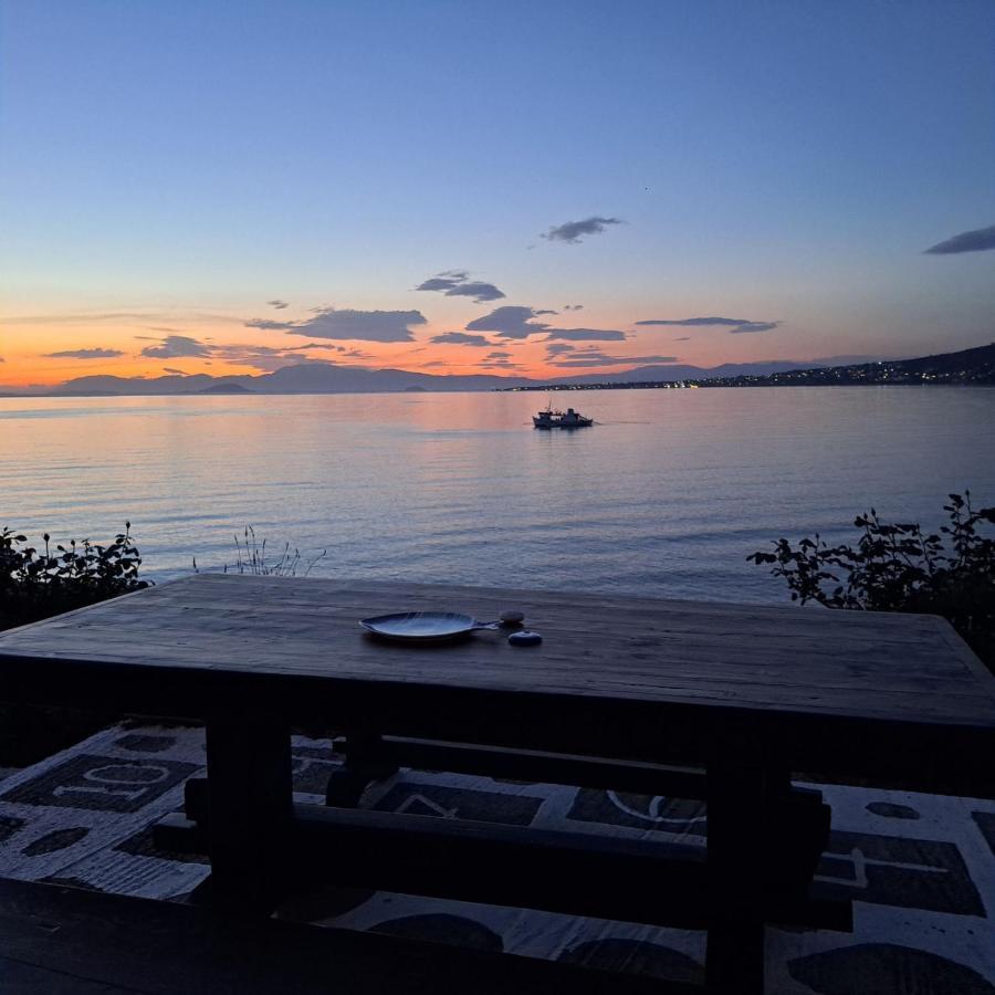 Almyra Seaside Villa เปอร์ดิกา ภายนอก รูปภาพ
